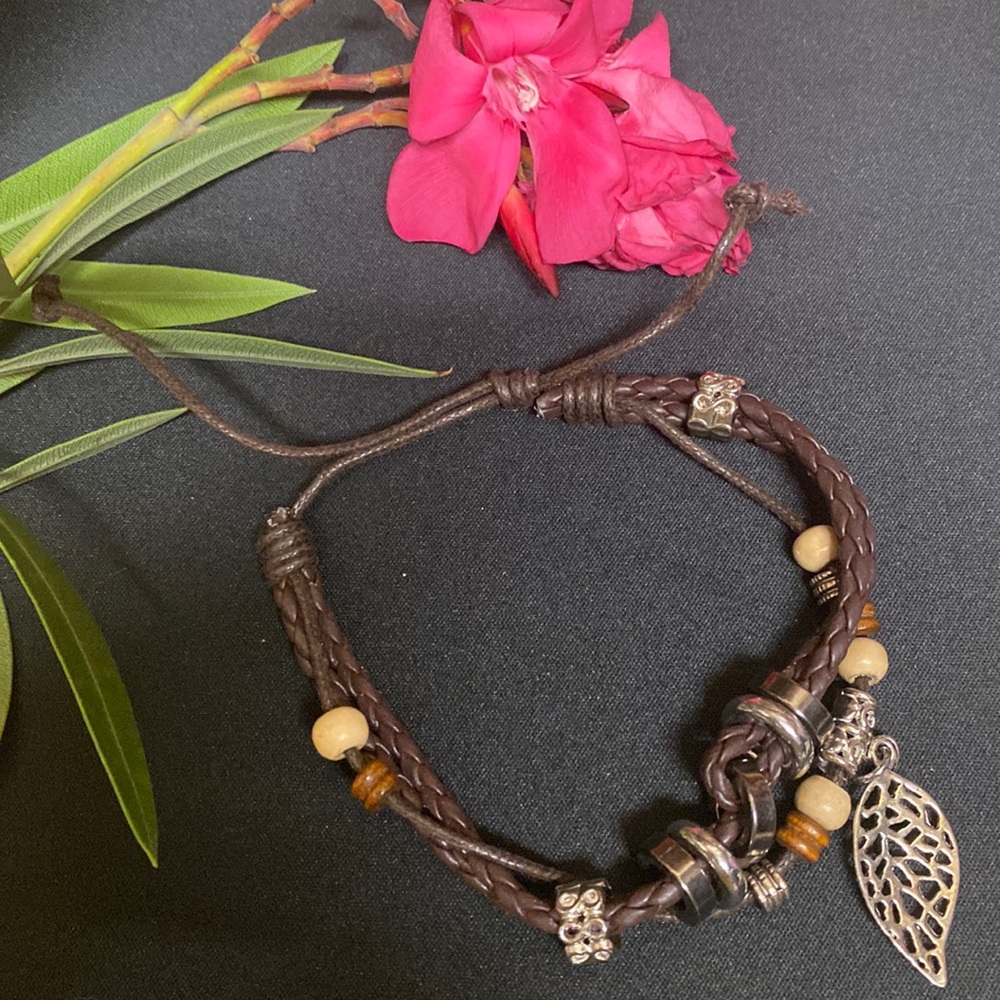 Brown Leather Bracelet with Leaf